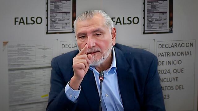 Adán Augusto López se defiende y desmiente transacciones millonarias