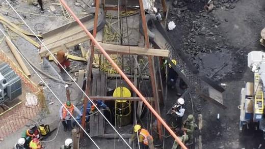 Mineros atrapados Sabinas, Coahuila, día 10: labores de rescate son suspendidas por tormenta eléctrica