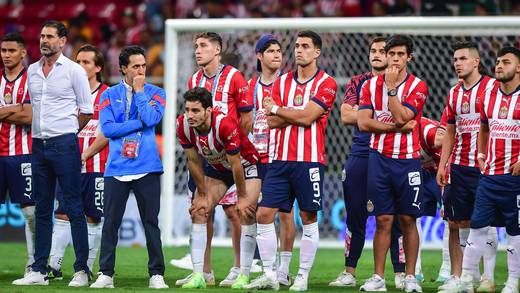 Club Chivas: Los 7 jugadores que podrían salir del Rebaño Sagrado tras perder la final del Clausura 2023